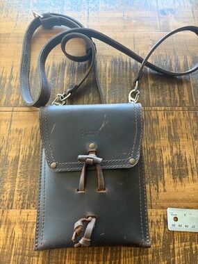 Saddleback Leather Dark Brown Leather Crossbody Bag for Men